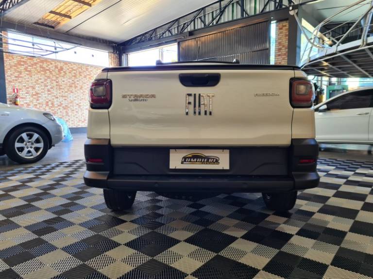 FIAT - STRADA - 2023/2023 - Branca - Sob Consulta