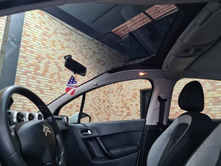 CITROËN - C3 - 2016/2017 - Branca - R$ 45.900,00