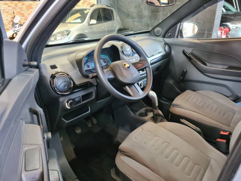 CHEVROLET - MONTANA - 2011/2012 - Prata - R$ 41.900,00