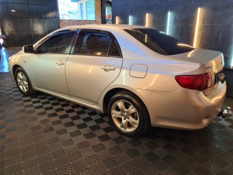 TOYOTA - COROLLA - 2009/2009 - Prata - R$ 49.900,00