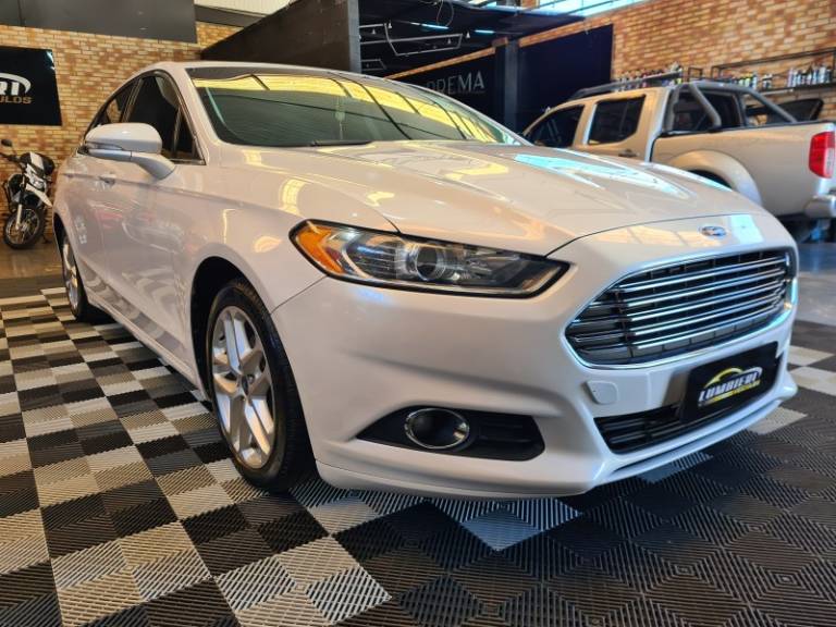 FORD - FUSION - 2013/2013 - Branca - R$ 68.900,00