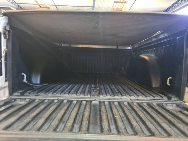 VOLKSWAGEN - SAVEIRO - 2020/2021 - Preta - R$ 67.900,00