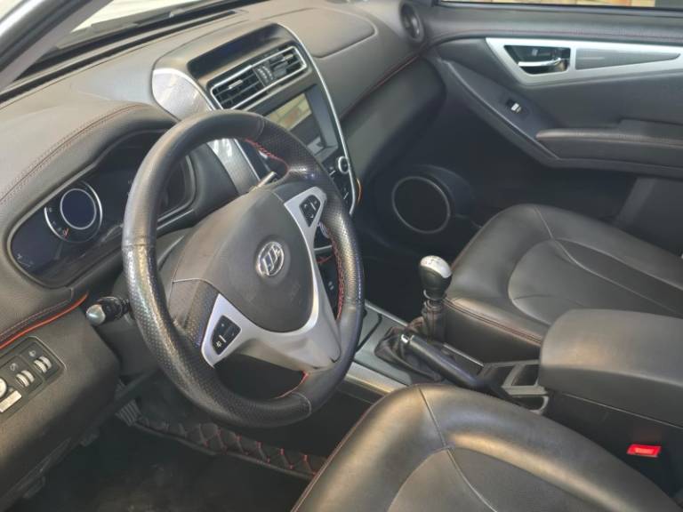 LIFAN - X60 - 2017/2018 - Branca - R$ 40.000,00