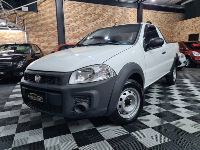 FIAT - STRADA - 2019/2020 - Branca - R$ 58.900,00