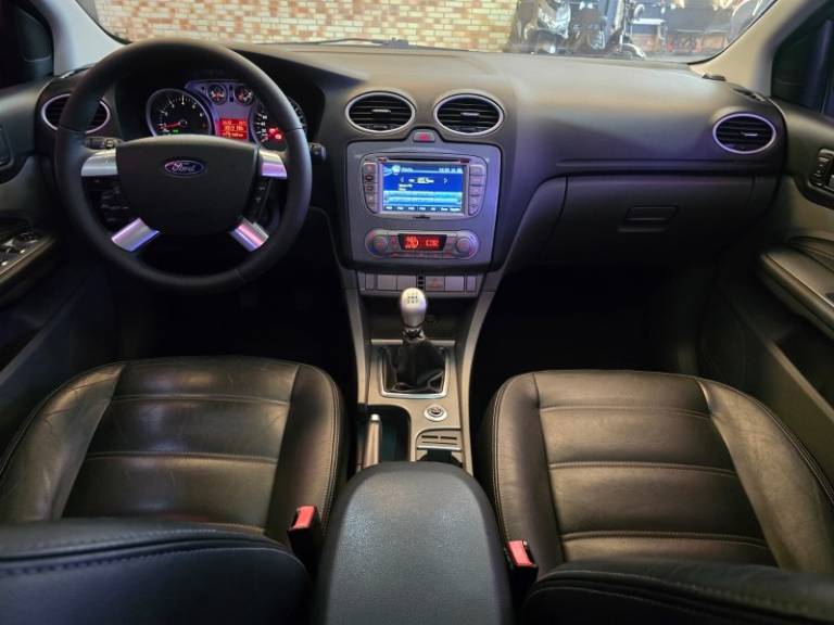FORD - FOCUS - 2009/2009 - Prata - R$ 41.900,00