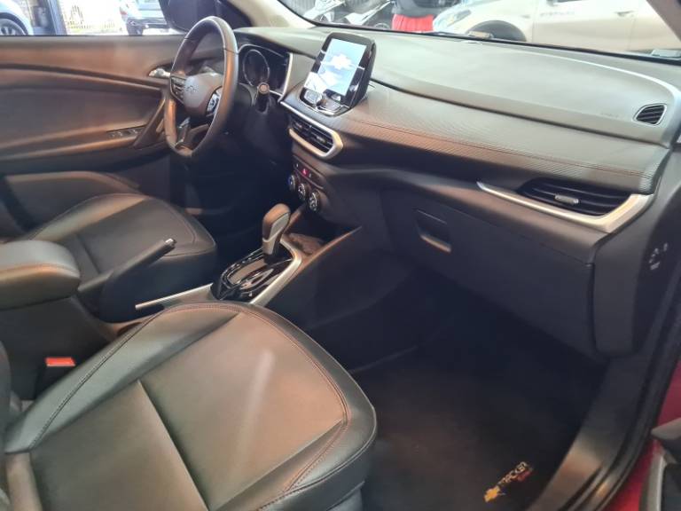 CHEVROLET - TRACKER - 2023/2024 - Vermelha - R$ 142.900,00