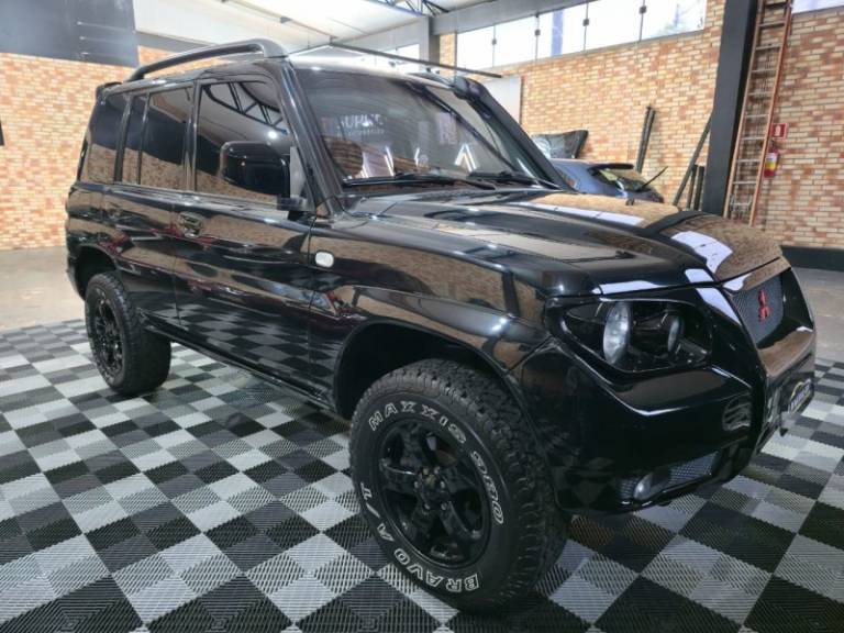 MITSUBISHI - PAJERO TR4 - 2009/2009 - Preta - R$ 53.900,00