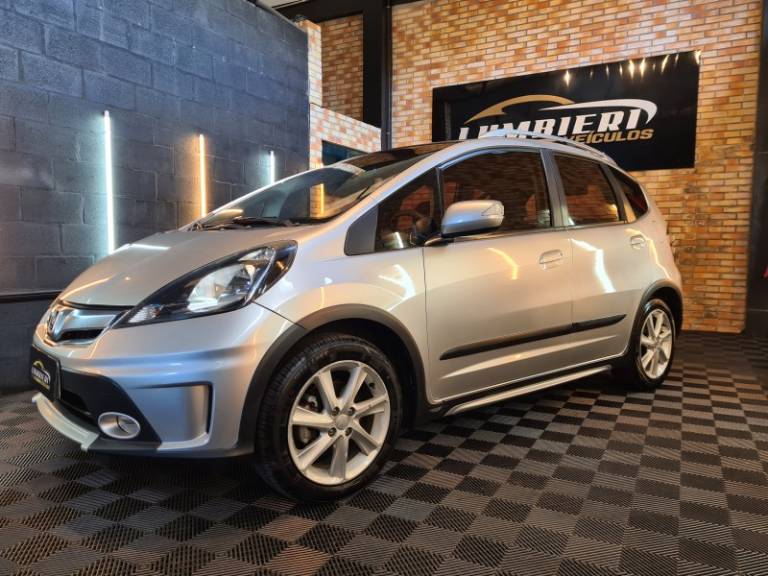 HONDA - FIT - 2013/2013 - Prata - R$ 58.900,00