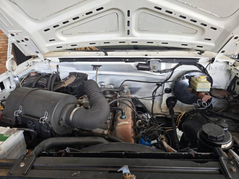 FORD - F-1000 - 1992/1993 - Branca - R$ 59.900,00