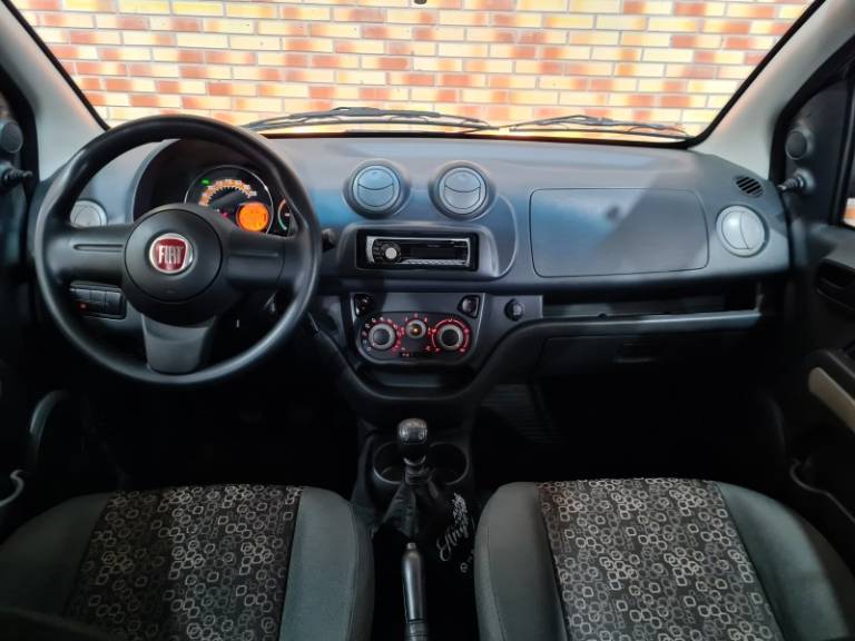 FIAT - UNO - 2012/2012 - Cinza - R$ 33.900,00
