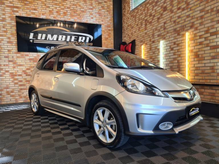 HONDA - FIT - 2013/2013 - Prata - R$ 58.900,00
