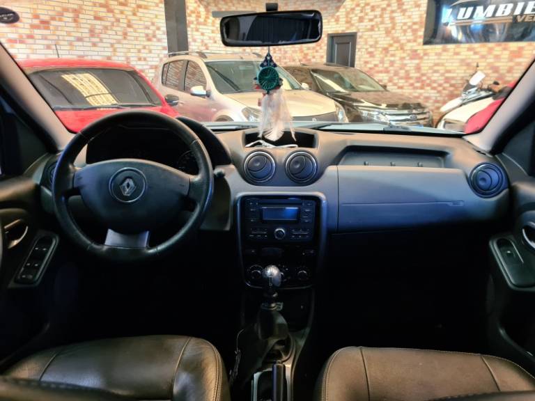 RENAULT - DUSTER - 2012/2013 - Branca - R$ 46.900,00