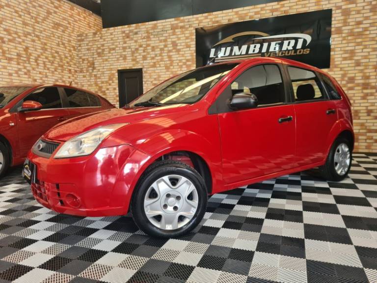 FORD - FIESTA - 2008/2009 - Vermelha - R$ 24.900,00