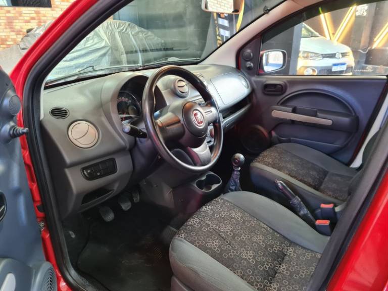 FIAT - UNO - 2011/2012 - Prata - R$ 26.900,00