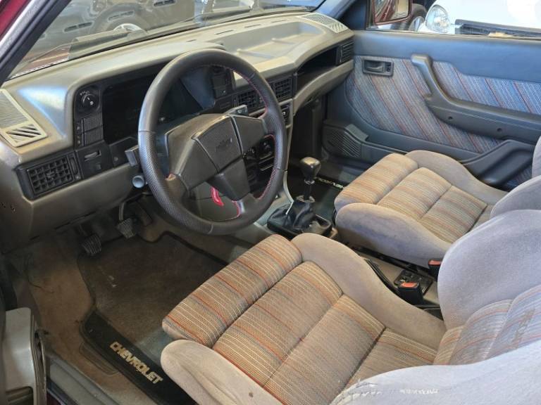 CHEVROLET - KADETT - 1993/1993 - Vermelha - R$ 49.900,00