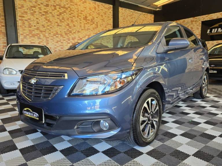 CHEVROLET - ONIX - 2013/2014 - Azul - R$ 55.900,00