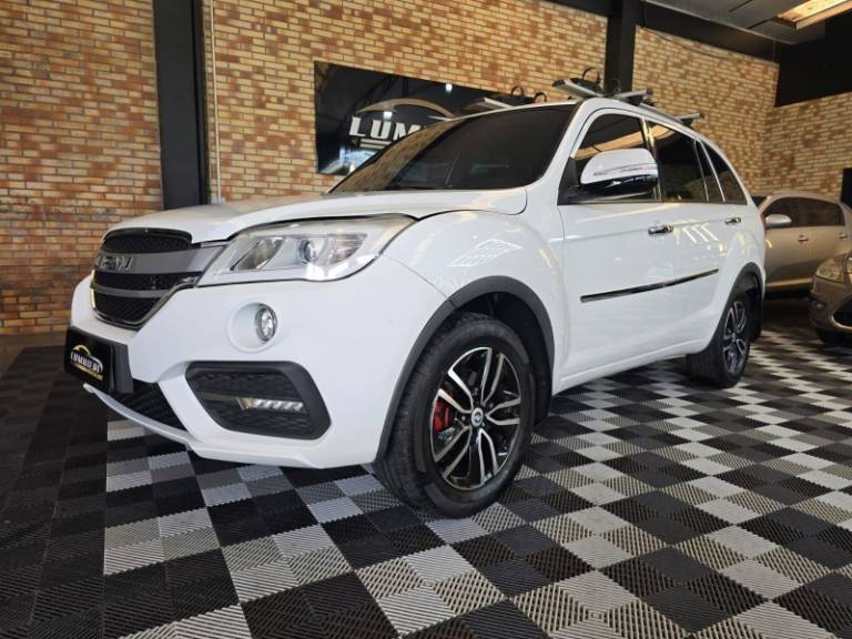 LIFAN - X60 - 2017/2018 - Branca - R$ 40.000,00